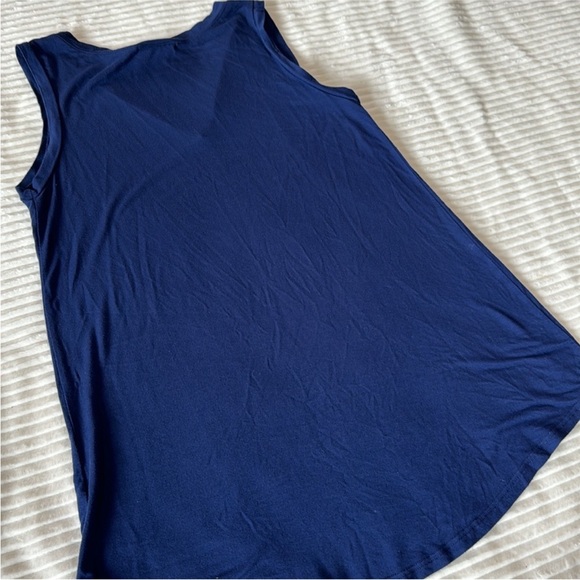 Coco and Main V-Neck Flowy Tunic Tank Top Small Navy Blue - Picture 10 of 11